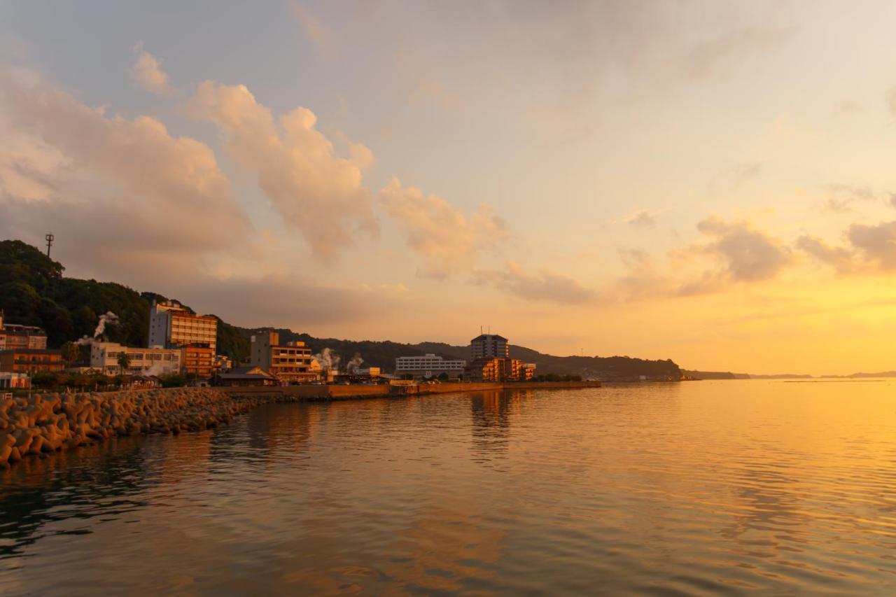 Iseya, Seaview Private Oceanside Bath Hotel Unzen Ngoại thất bức ảnh